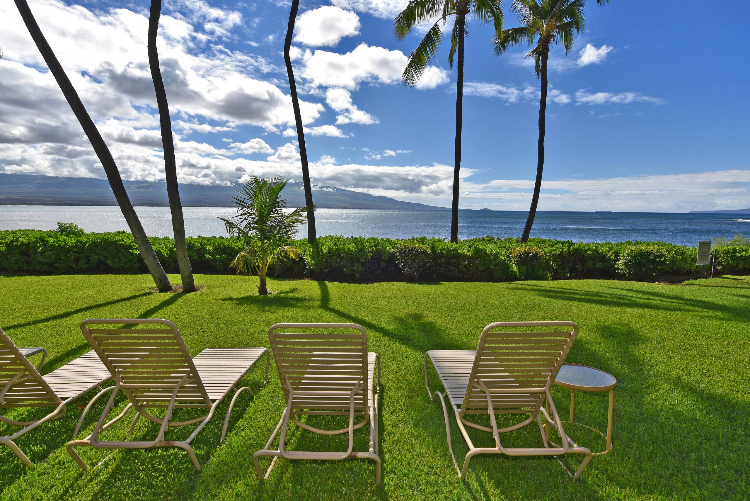 Condo in Wailuku · ★4.66 · 1 bedroom · 2 beds · 1 bath - Image 27