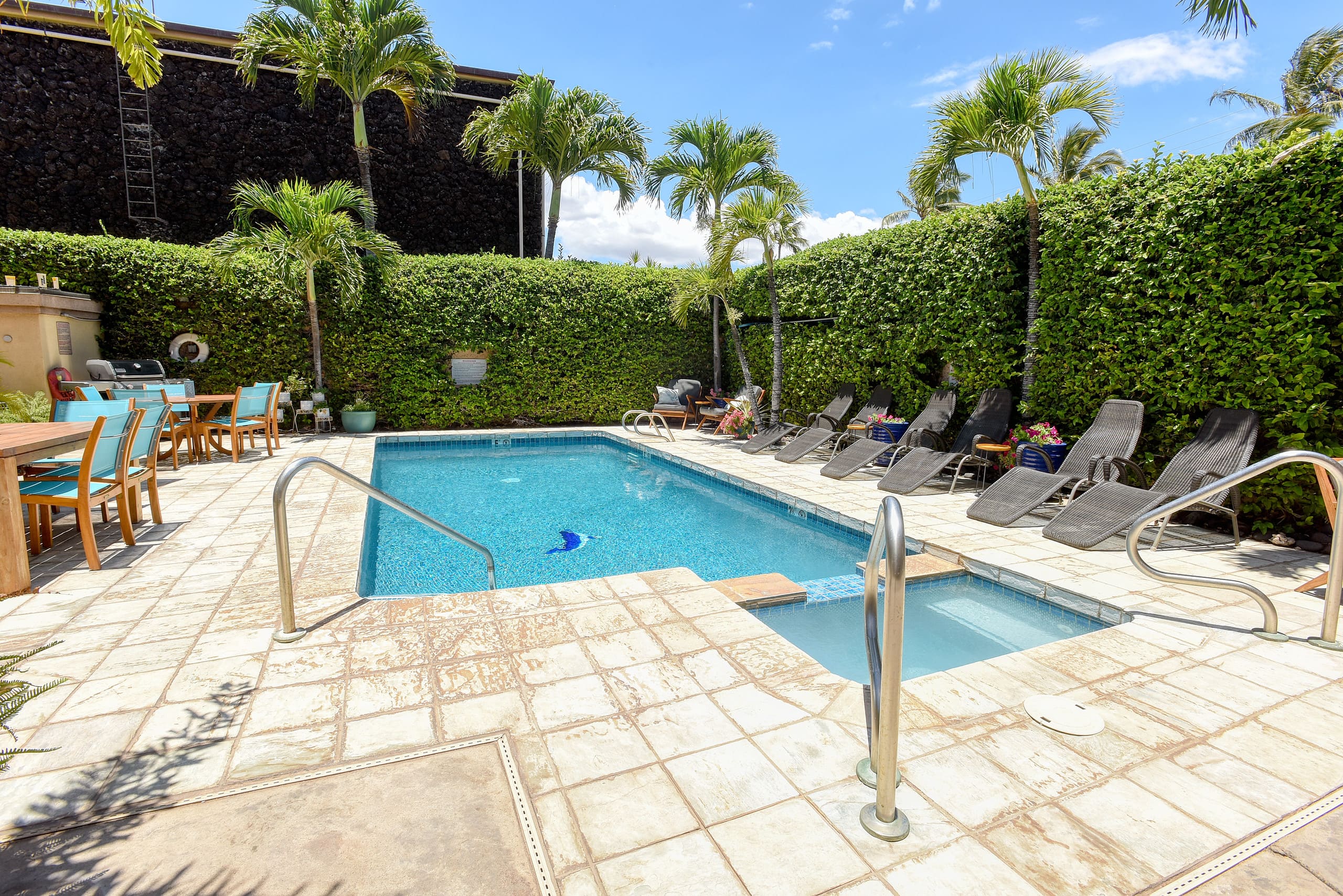 Condo in Kihei · ★4.89 · 3 bedrooms · 3 beds · 3 baths - Image 39