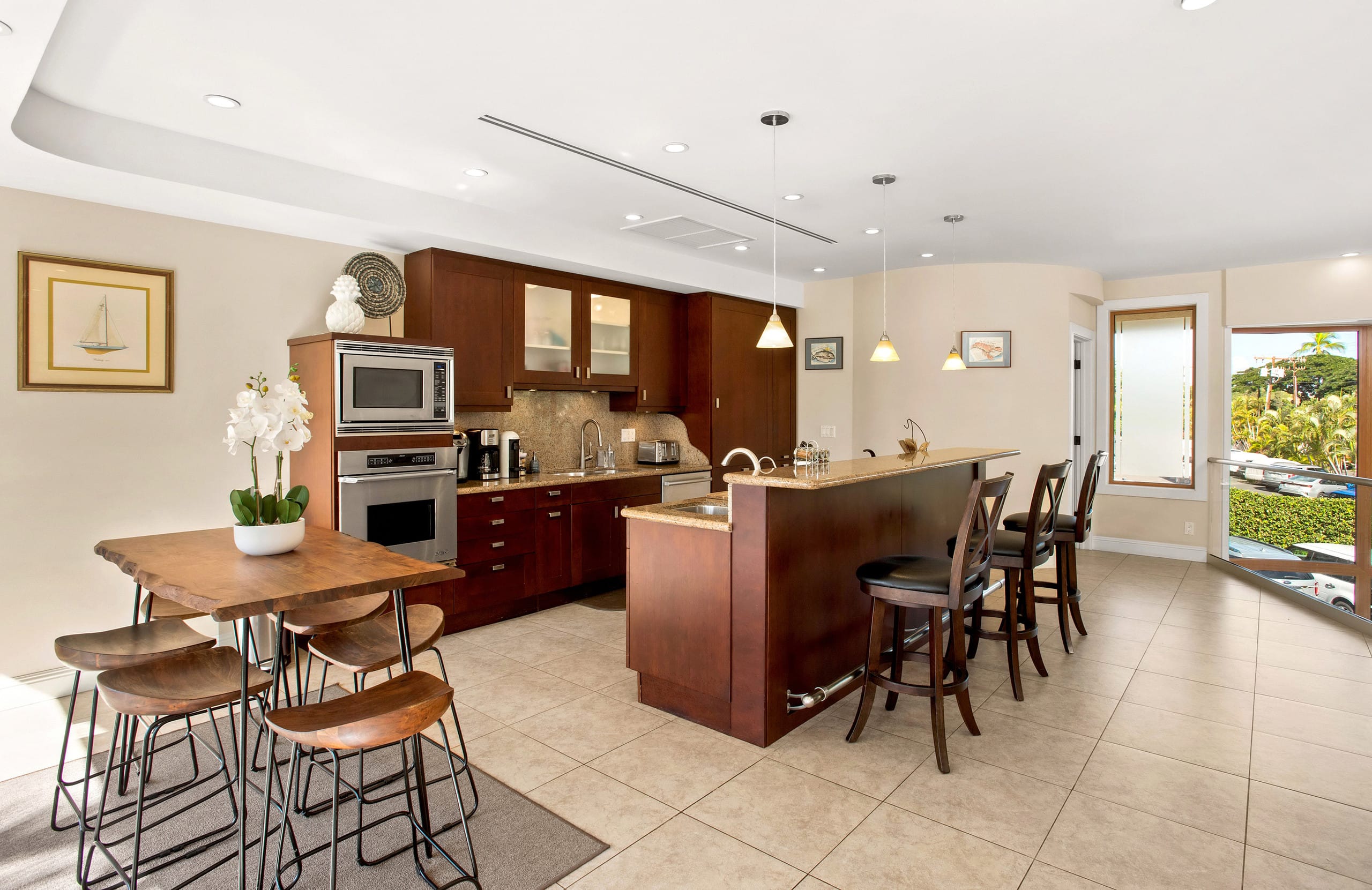 Condo in Kihei · ★4.89 · 3 bedrooms · 3 beds · 3 baths - Image 8