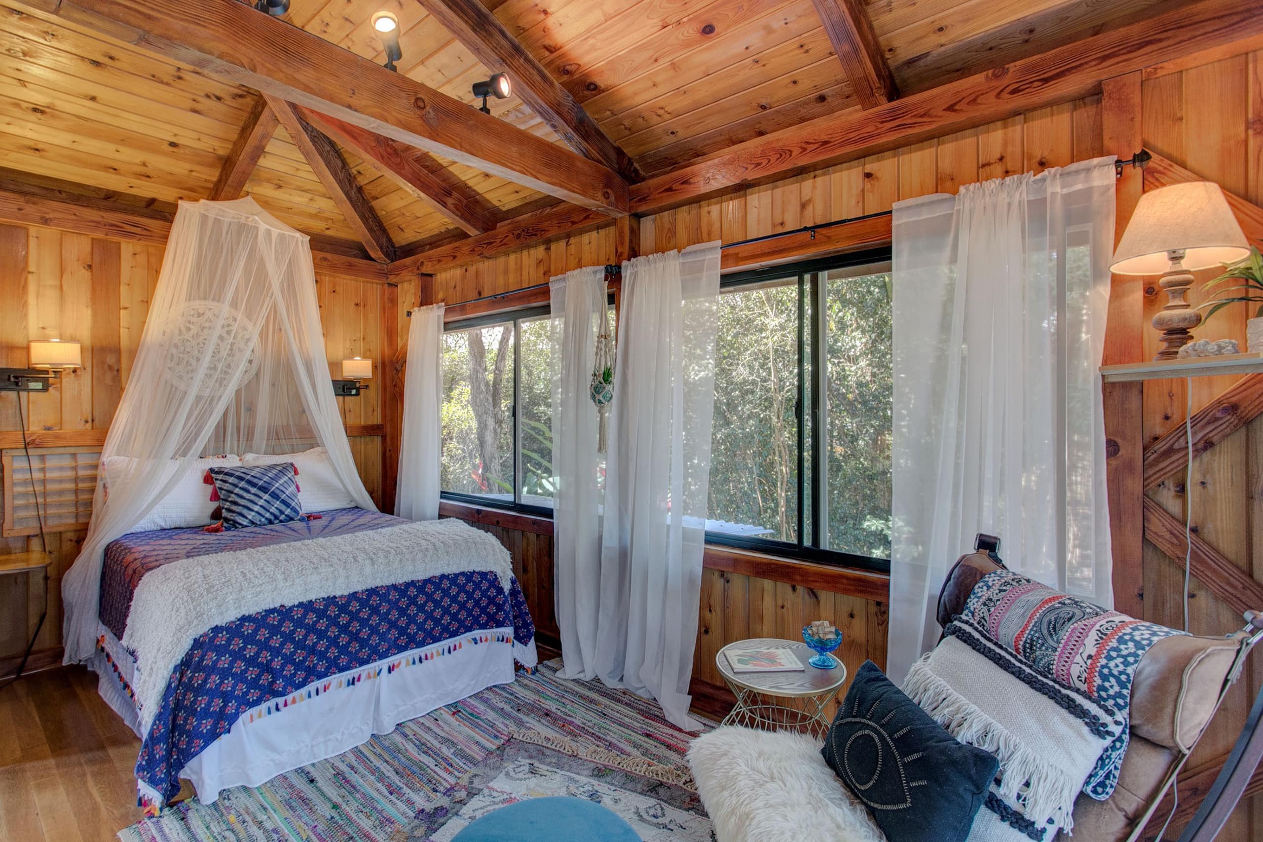 Home in Keaau · ★4.6 · 1 bedroom · 1 bed · 1.5 baths - Image 5