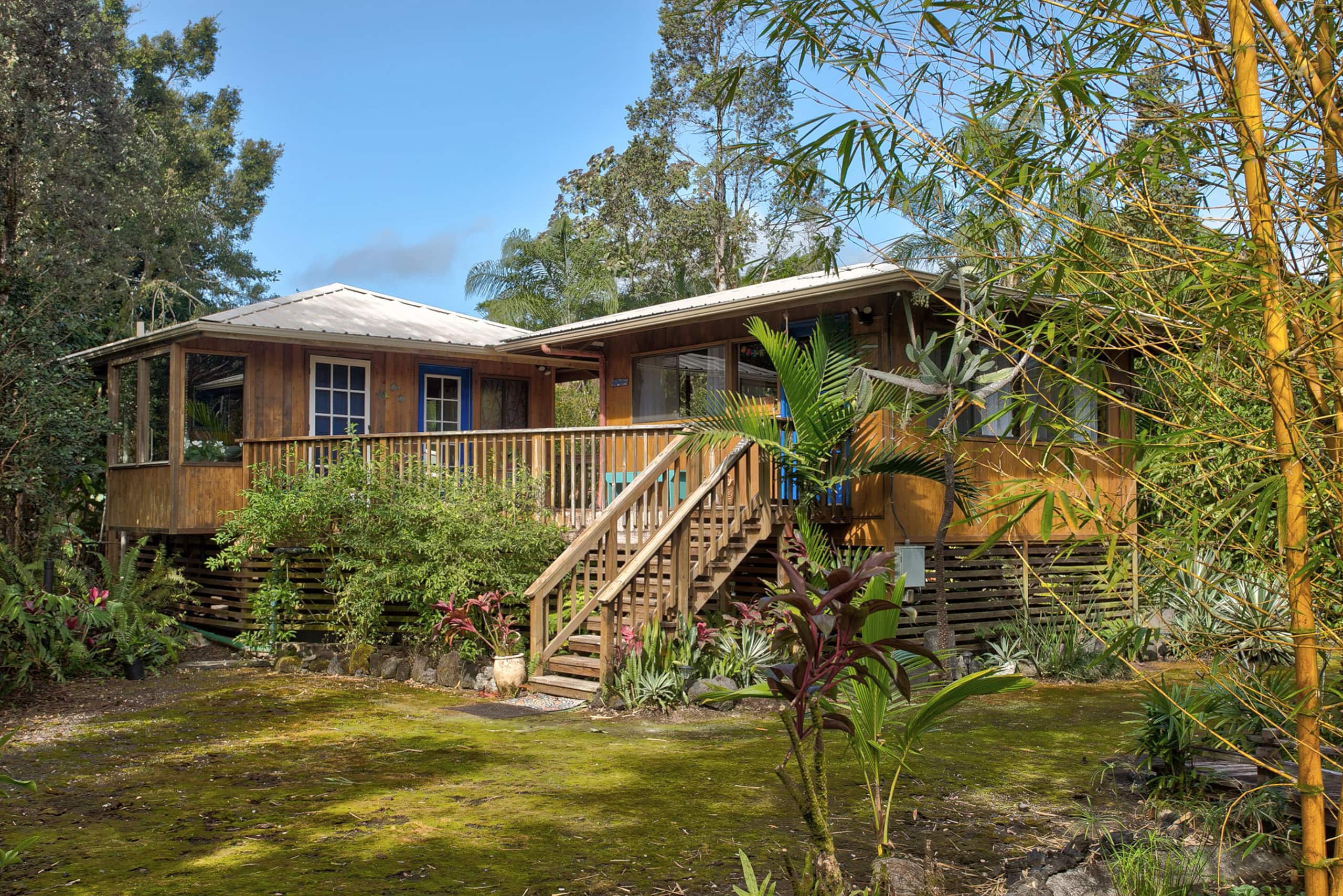 Home in Keaau · ★4.6 · 1 bedroom · 1 bed · 1.5 baths - Image 23