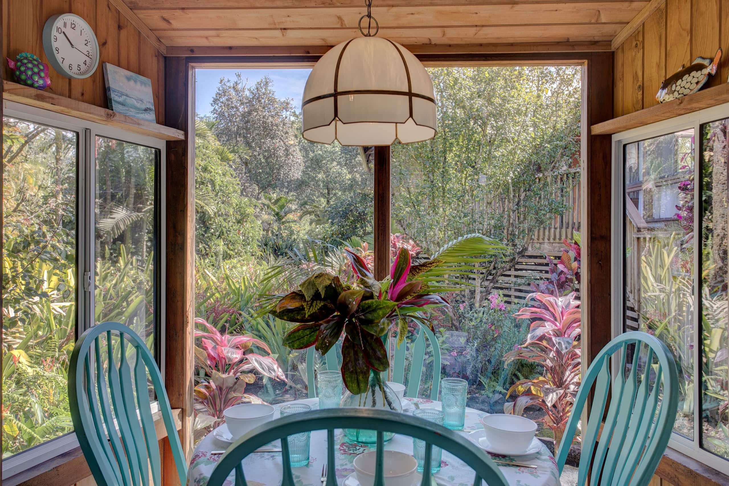 Home in Keaau · ★4.6 · 1 bedroom · 1 bed · 1.5 baths - Image 15