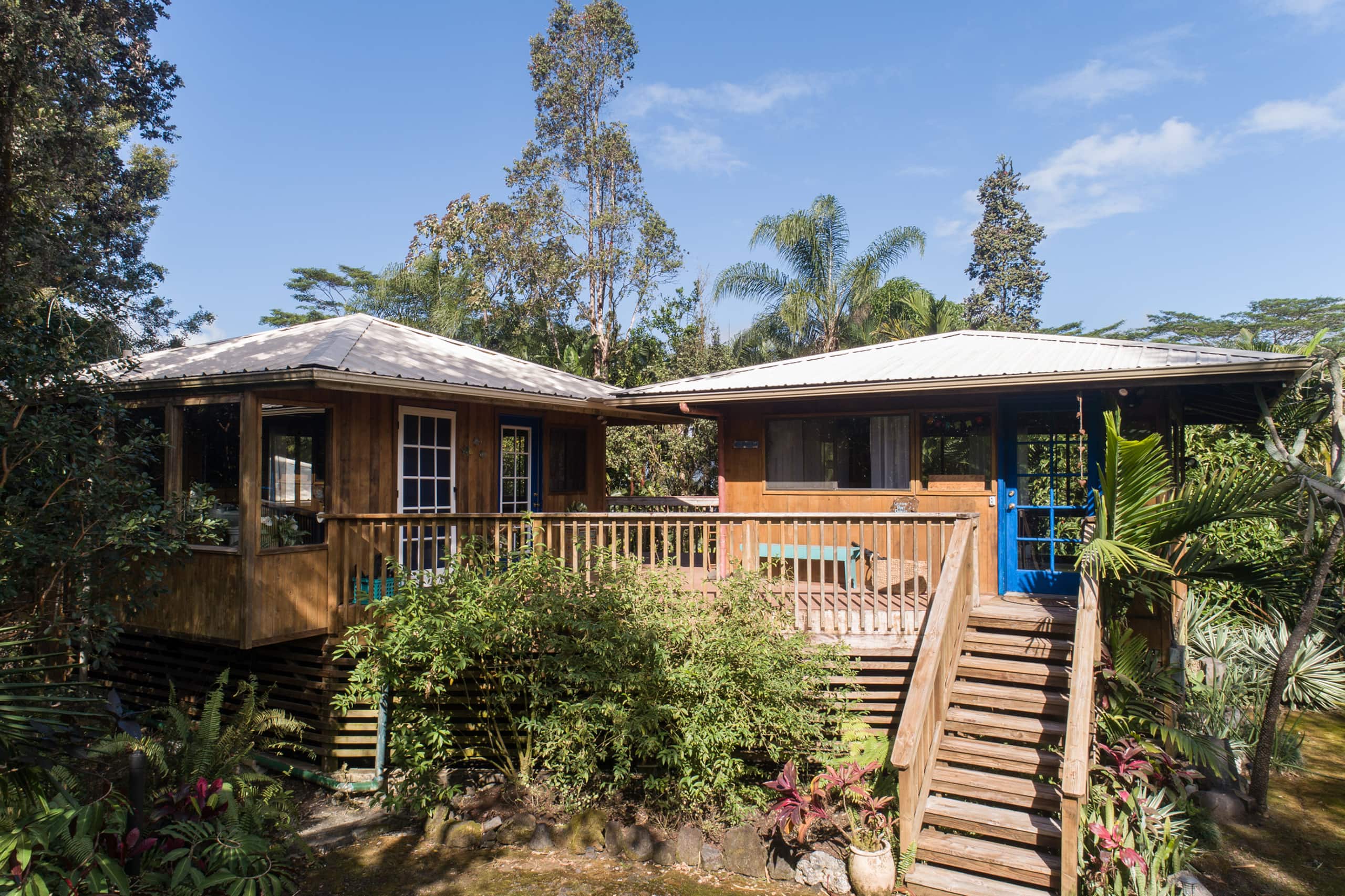 Home in Keaau · ★4.6 · 1 bedroom · 1 bed · 1.5 baths - Image 21