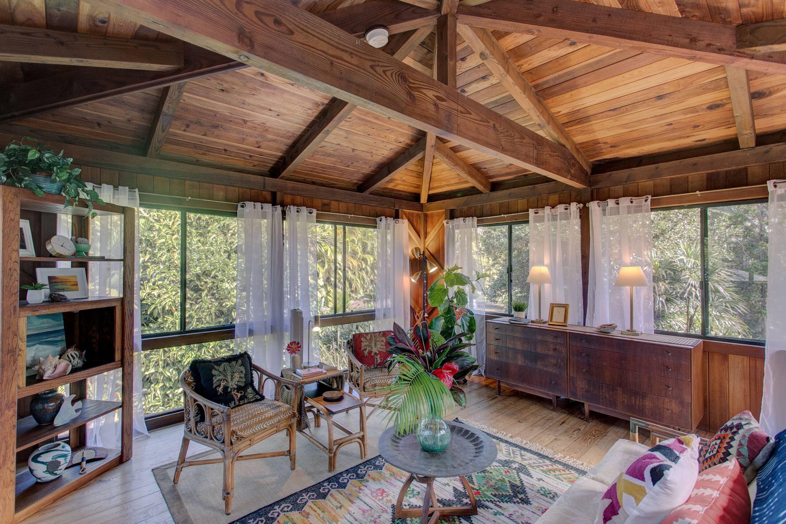 Home in Keaau · ★4.6 · 1 bedroom · 1 bed · 1.5 baths - Image 3