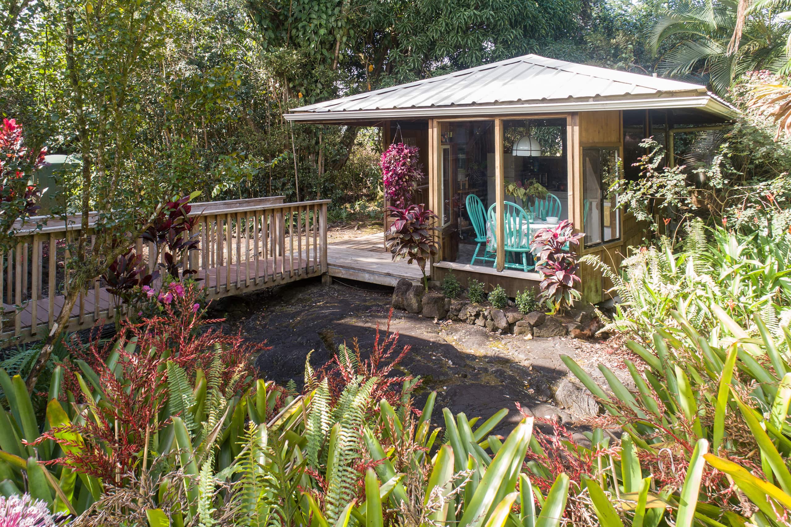 Home in Keaau · ★4.6 · 1 bedroom · 1 bed · 1.5 baths - Image 30