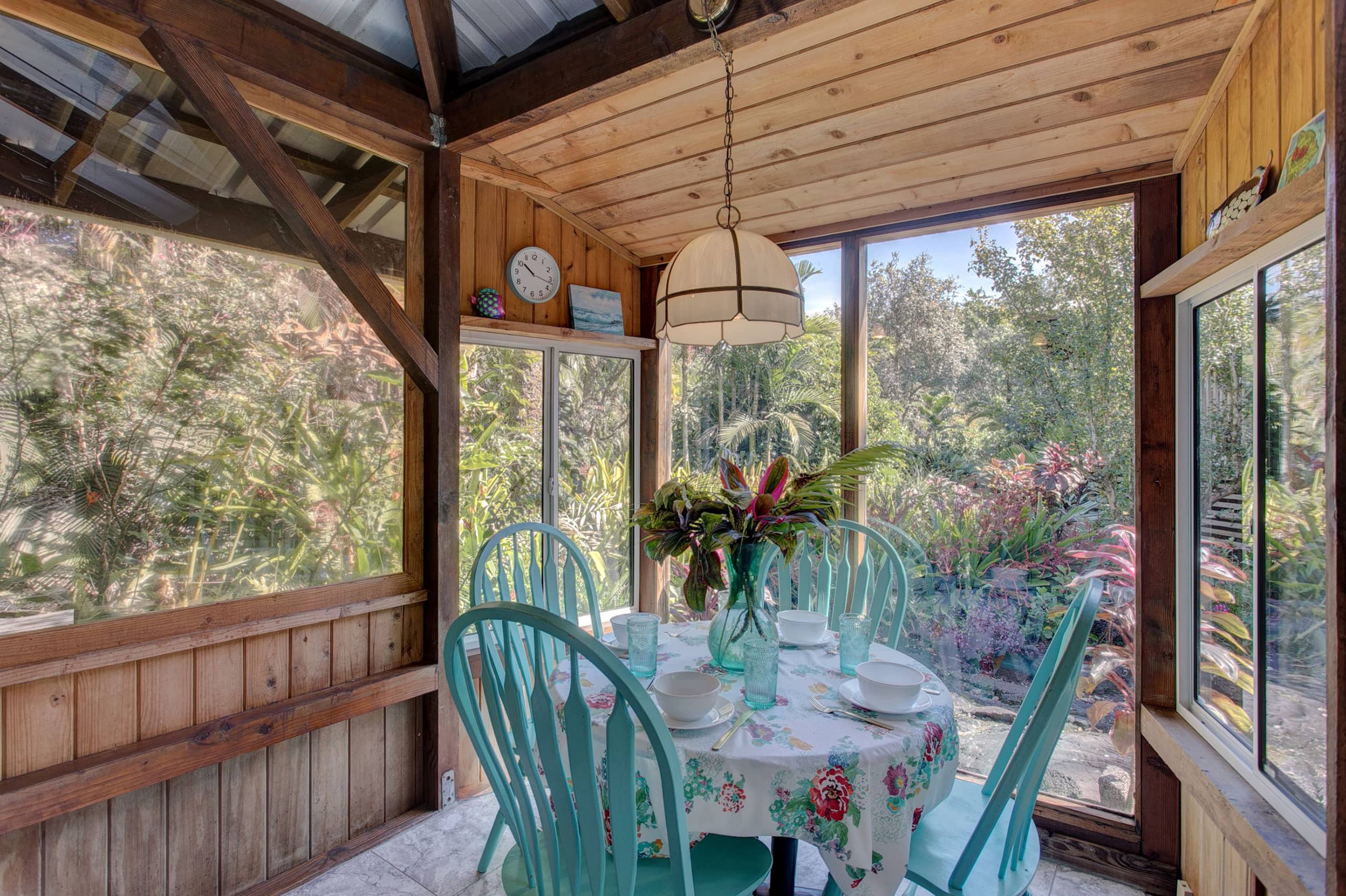 Home in Keaau · ★4.6 · 1 bedroom · 1 bed · 1.5 baths - Image 14