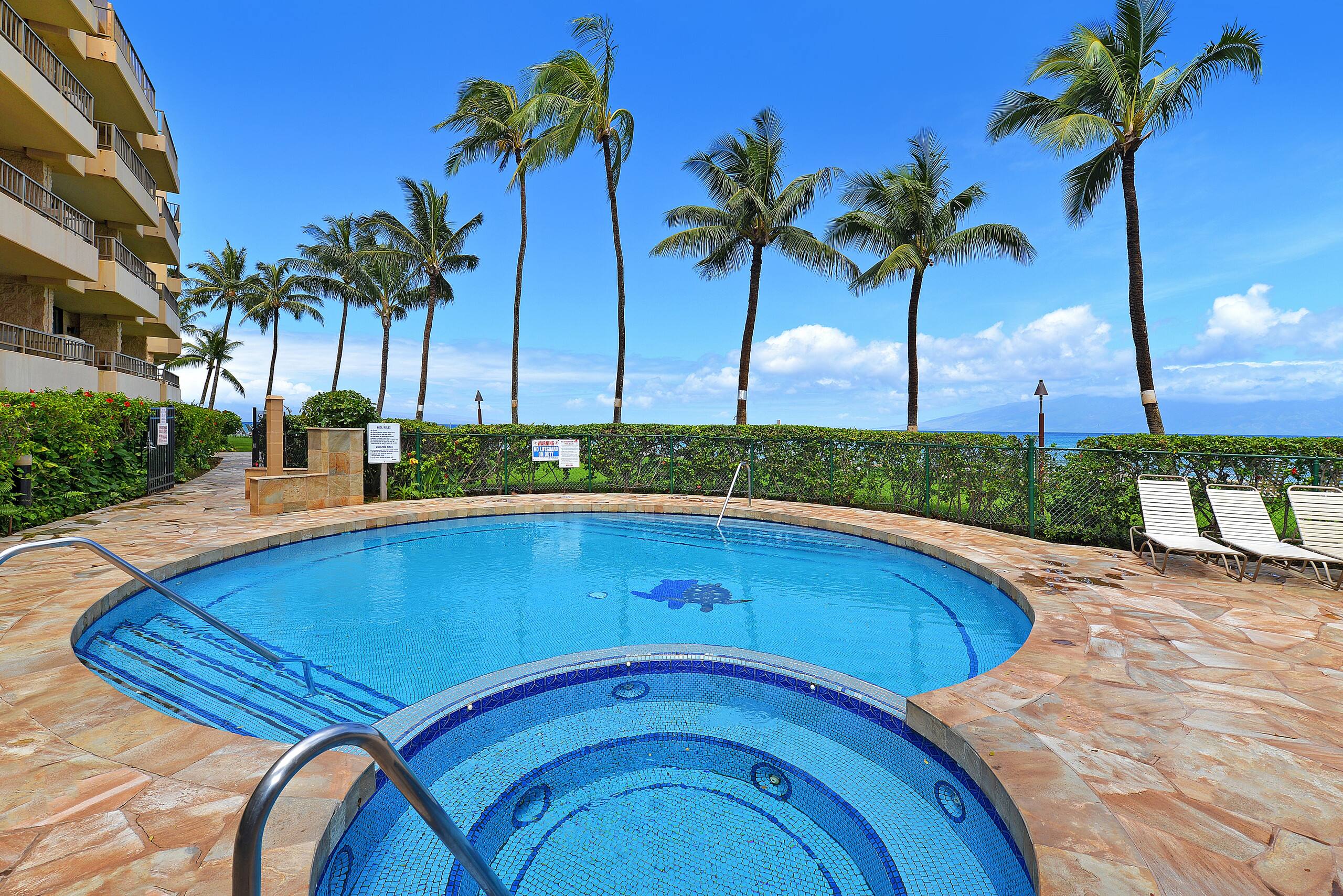 Condo in Lahaina · ★4.71 · 2 bedrooms · 3 beds · 2 private baths - Image 33