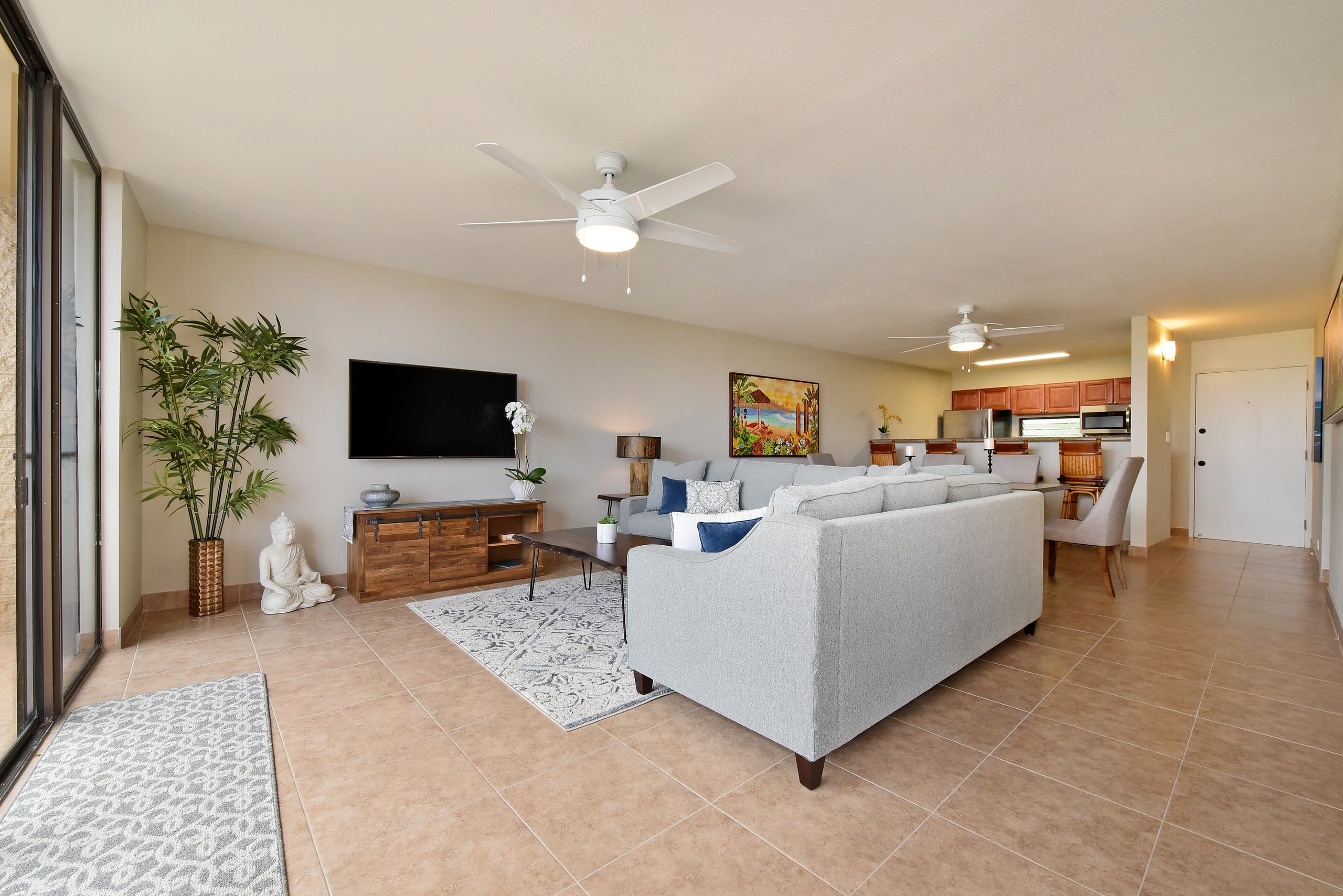 Condo in Lahaina · ★4.71 · 2 bedrooms · 3 beds · 2 private baths - Image 8