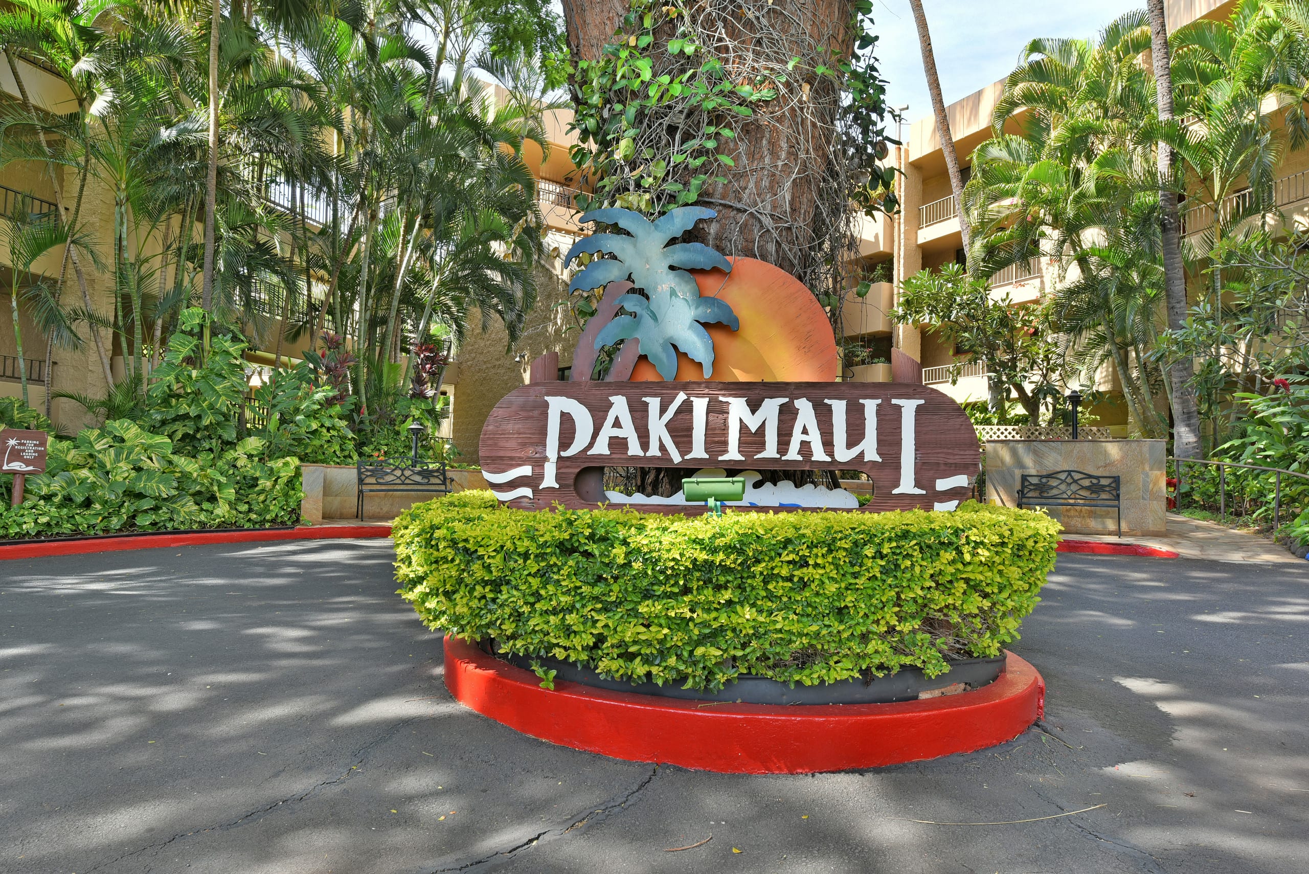 Condo in Lahaina · ★4.71 · 2 bedrooms · 3 beds · 2 private baths - Image 31