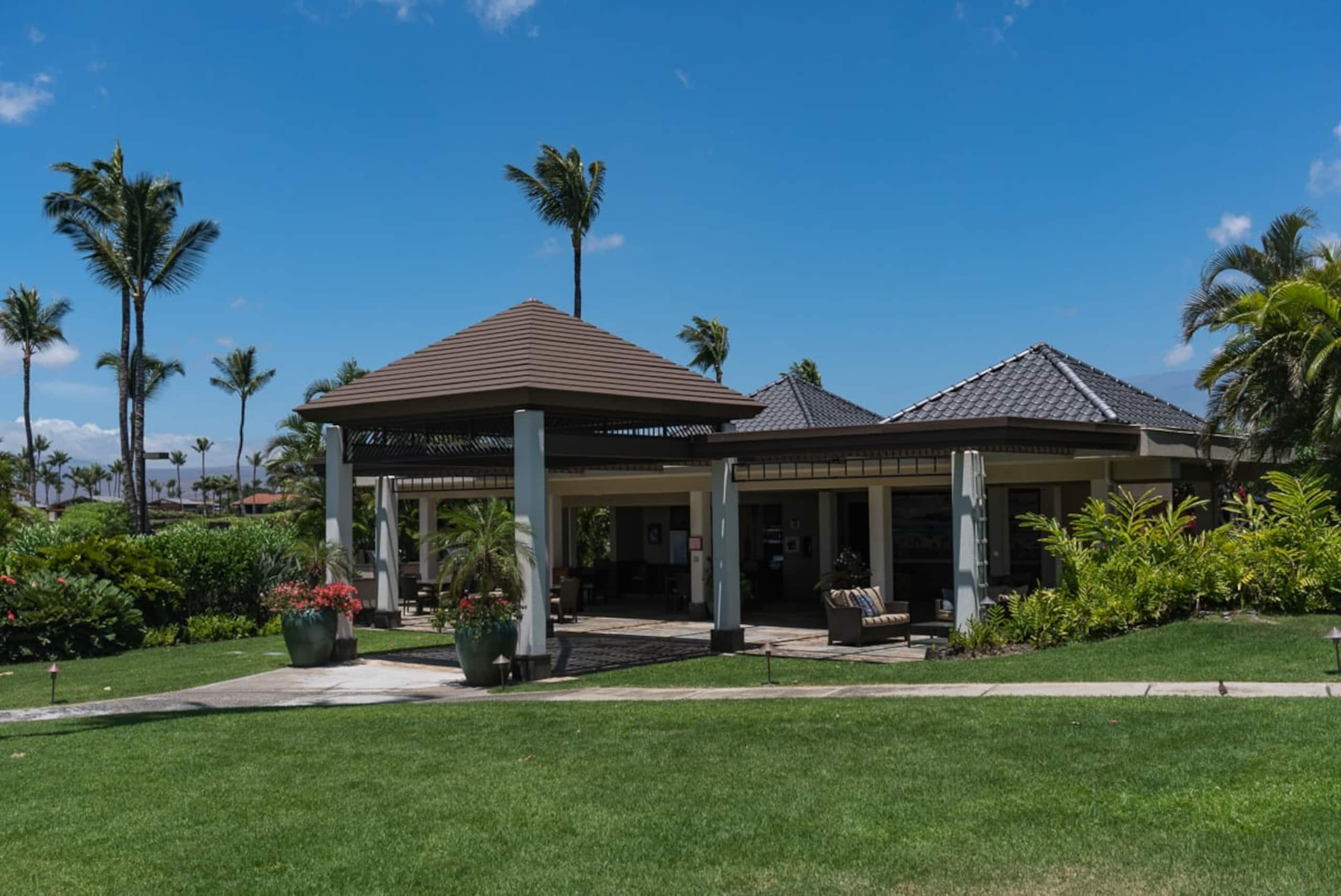 2BR Breathtaking Ocean Views in Mauna Lani Point - Image 28
