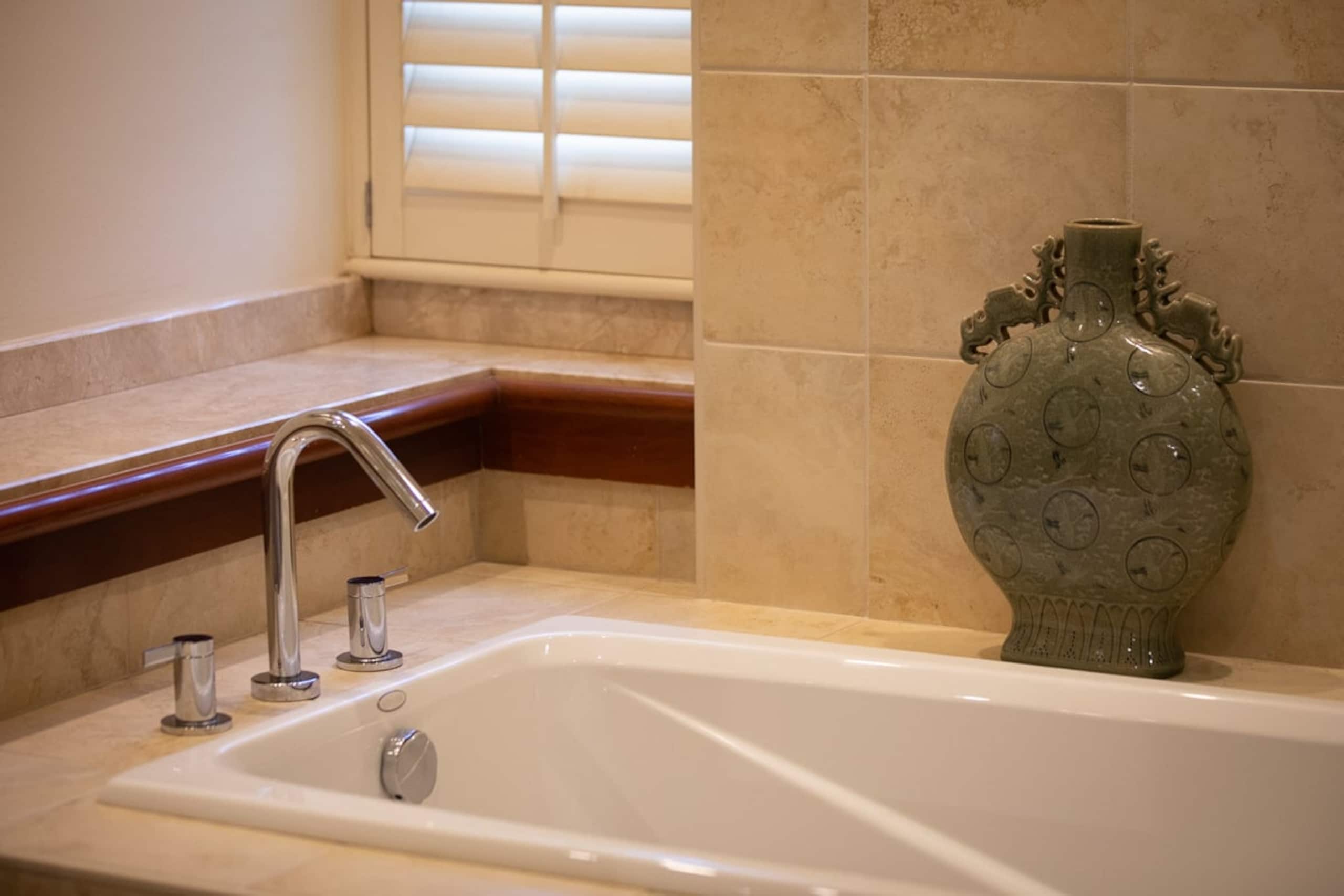 2BR Breathtaking Ocean Views in Mauna Lani Point - Image 14