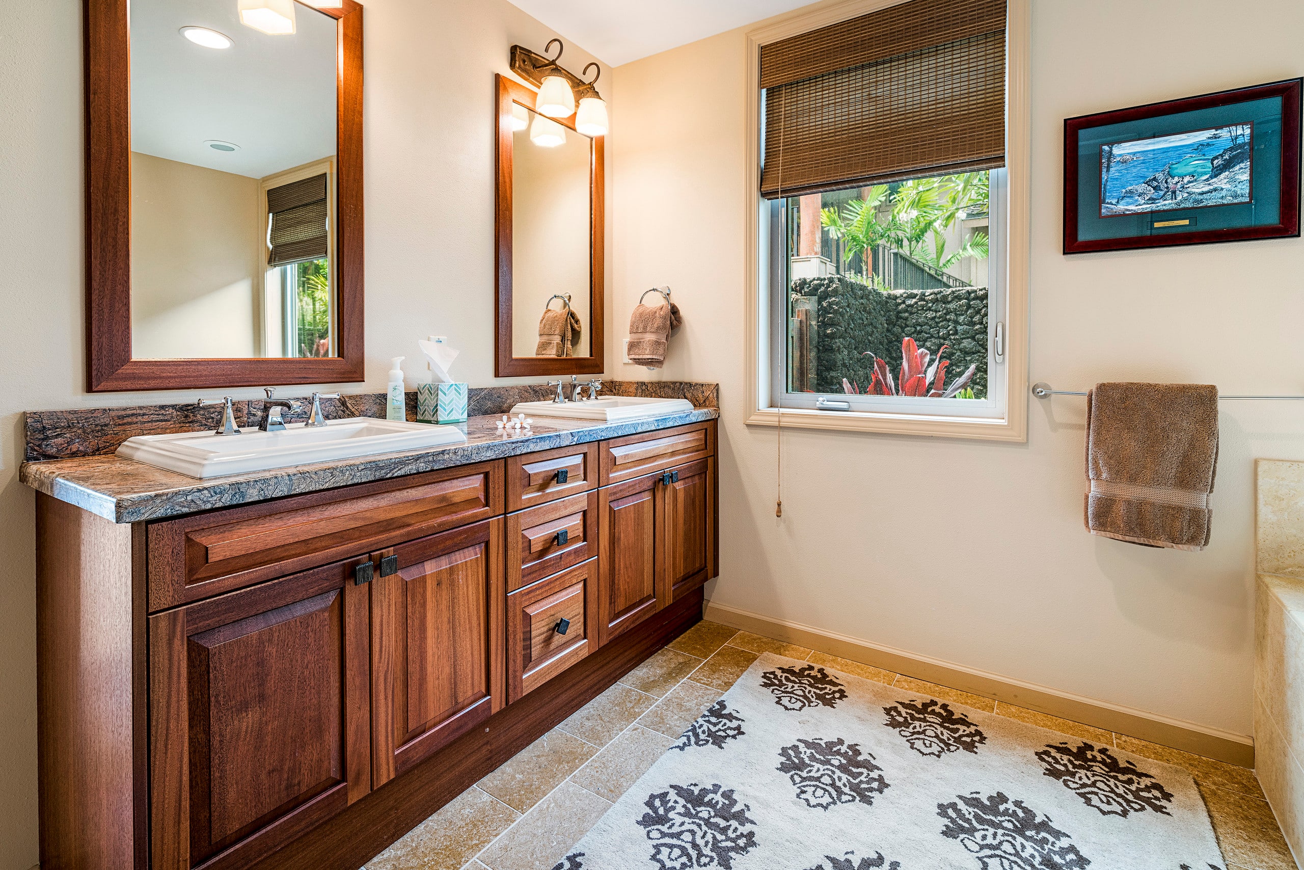 3-Bed w/ Private Pool Dec. - Image 25