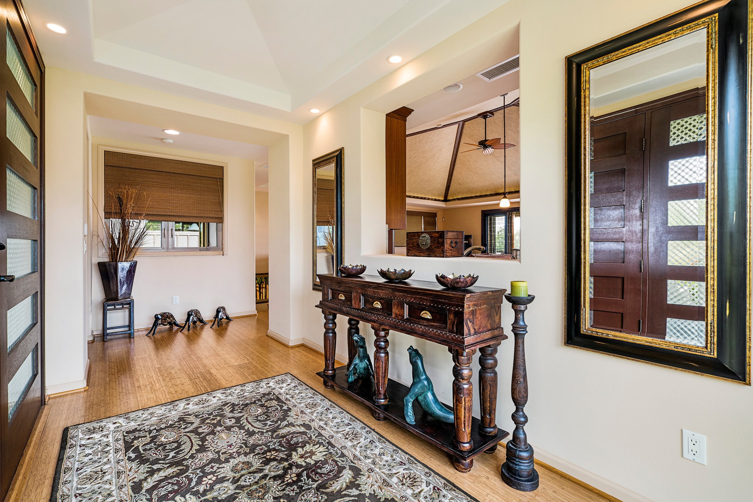 3-Bed w/ Private Pool Dec. - Image 19