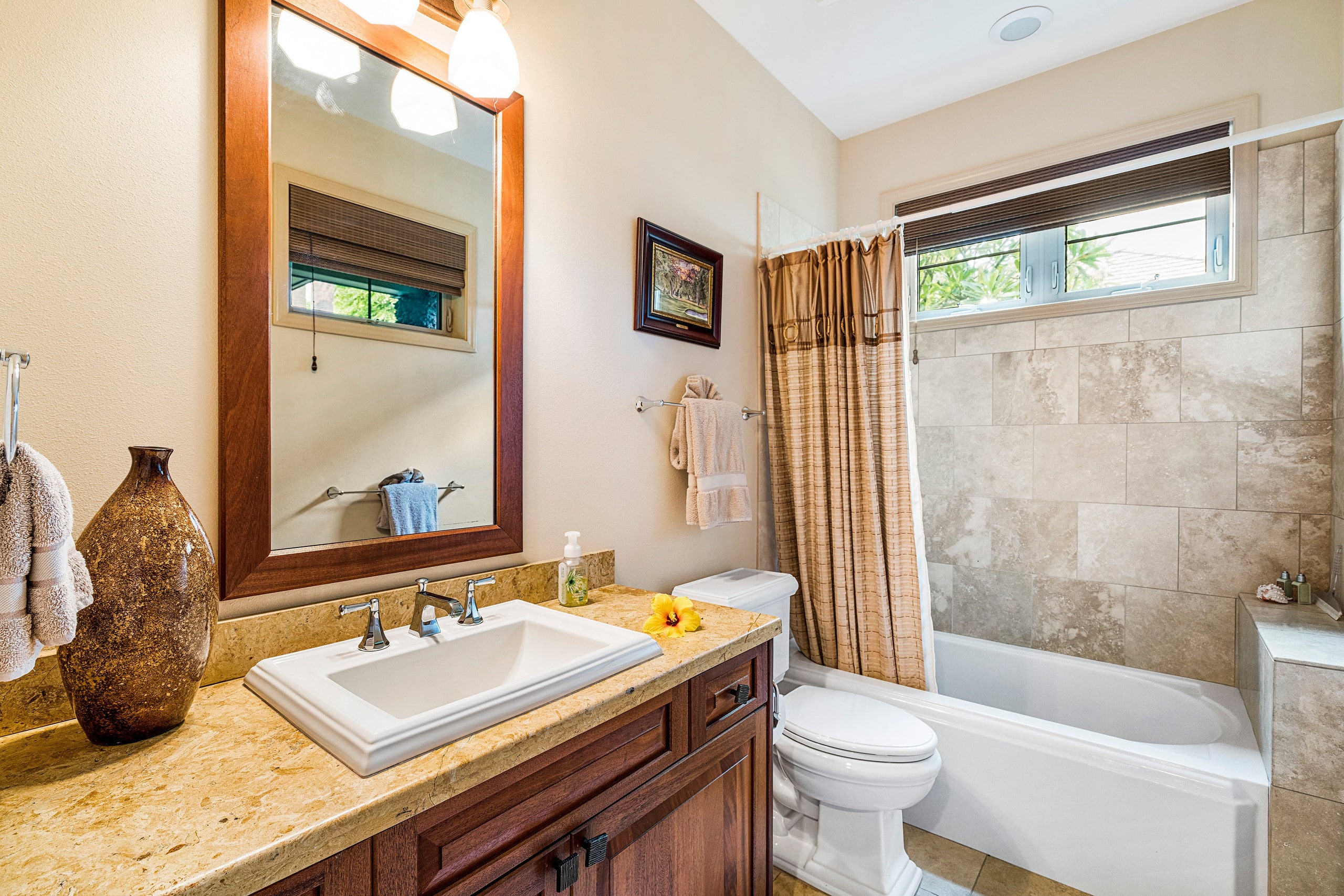 3-Bed w/ Private Pool Dec. - Image 28