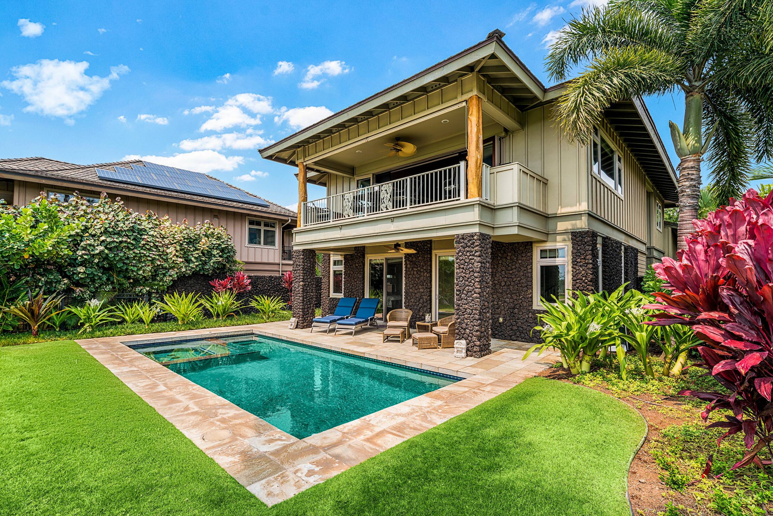 3-Bed w/ Private Pool Dec. - Image 1