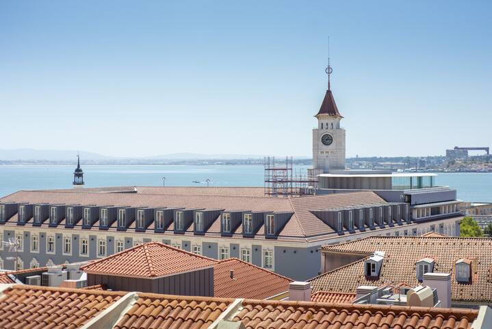 LvPremier Bica BI1 terrace, garden, views, BBQ gallery image 3