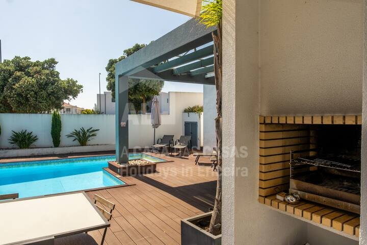 Aqua Villa by ACasaDasCasas gallery image 5