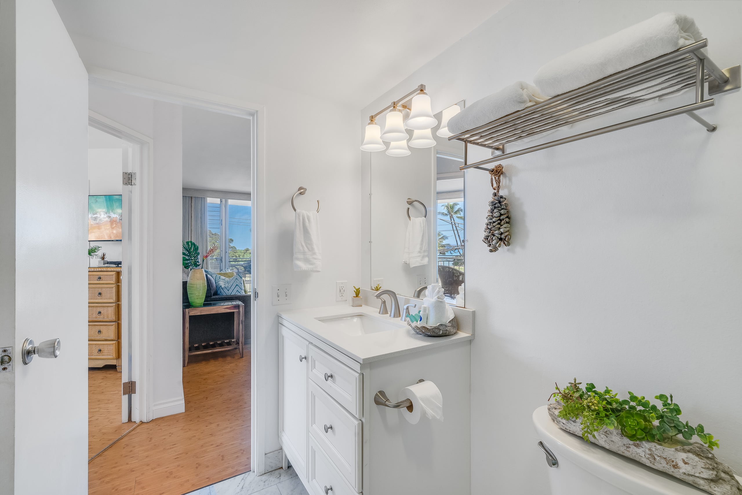 Condo in Kihei · ★4.81 · 1 bedroom · 2 beds · 1 bath - Image 18