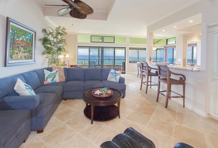 Ridge 2423-24: Spacious, Luxury Ocean View Retreat