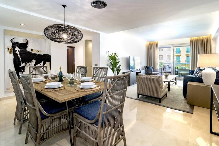 Roomservices Holiday Homes managed Airbnb listing 1