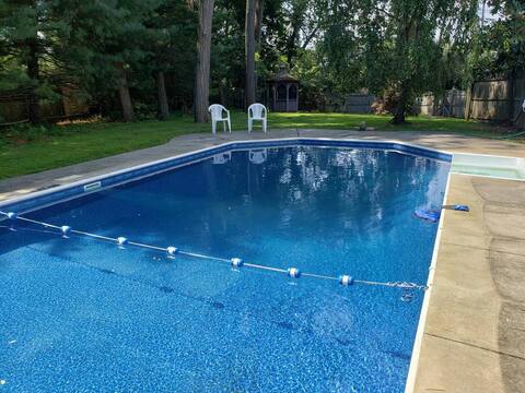 6-Bdrm Oasis Private Pool, Sesame Place, Princeton