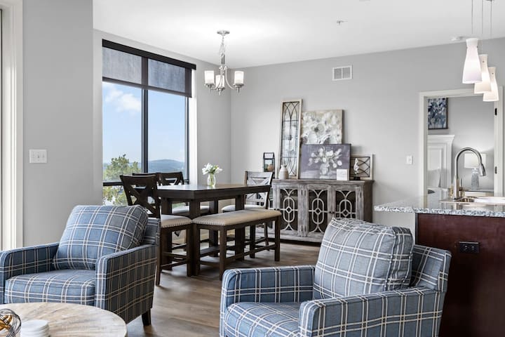 Luxurious Downtown High floor Corner-2bd2bth-#520 gallery image 5