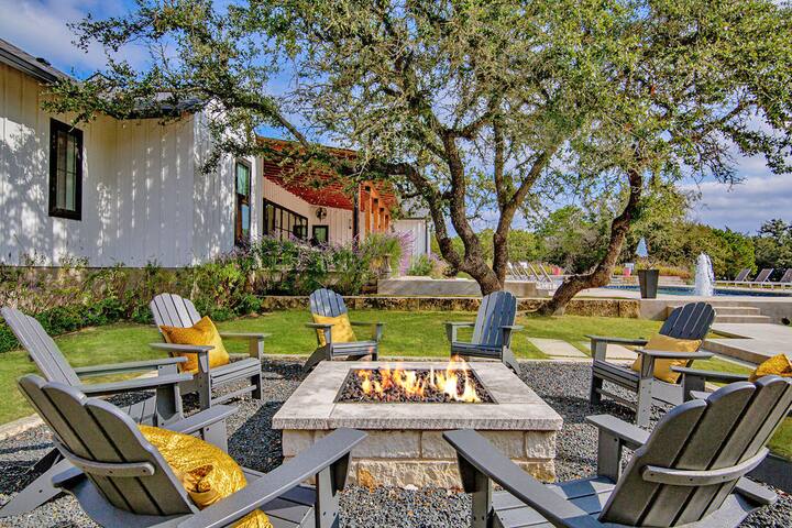 The Owners House | Luxury, Pool & Fun Near Austin gallery image 2