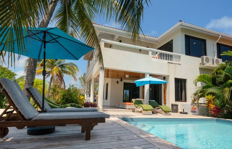 Private Island Beachfront Villa 1 Min From Village gallery image 2