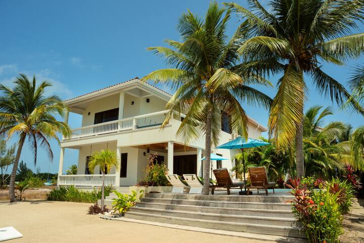 Private Island Beachfront Villa 1 Min From Village gallery image 4