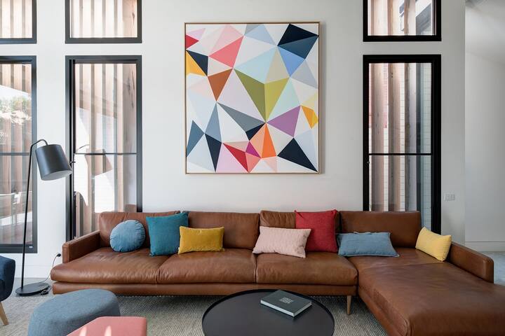 Woodfin House gallery image 2