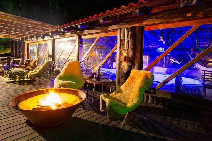 32g heated pool, house 3 bedroom, + hydro