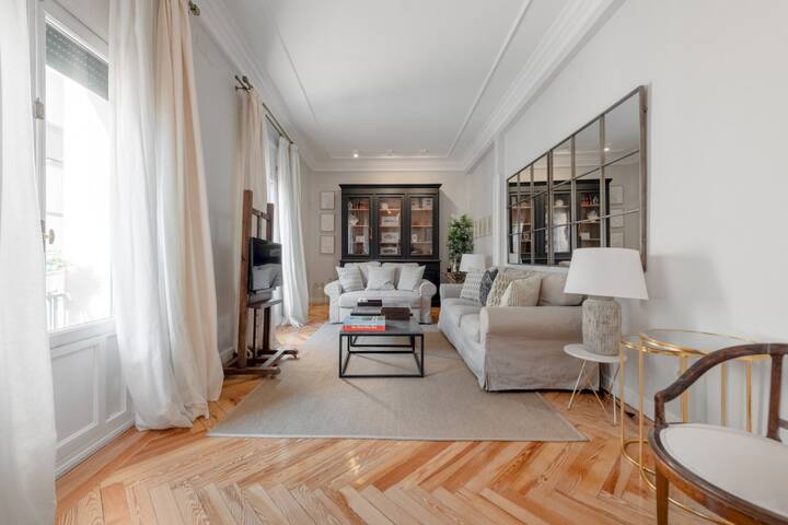 Puerta de Alcalá – Exclusive apt. 130m2 2D + 2.5B gallery image 2