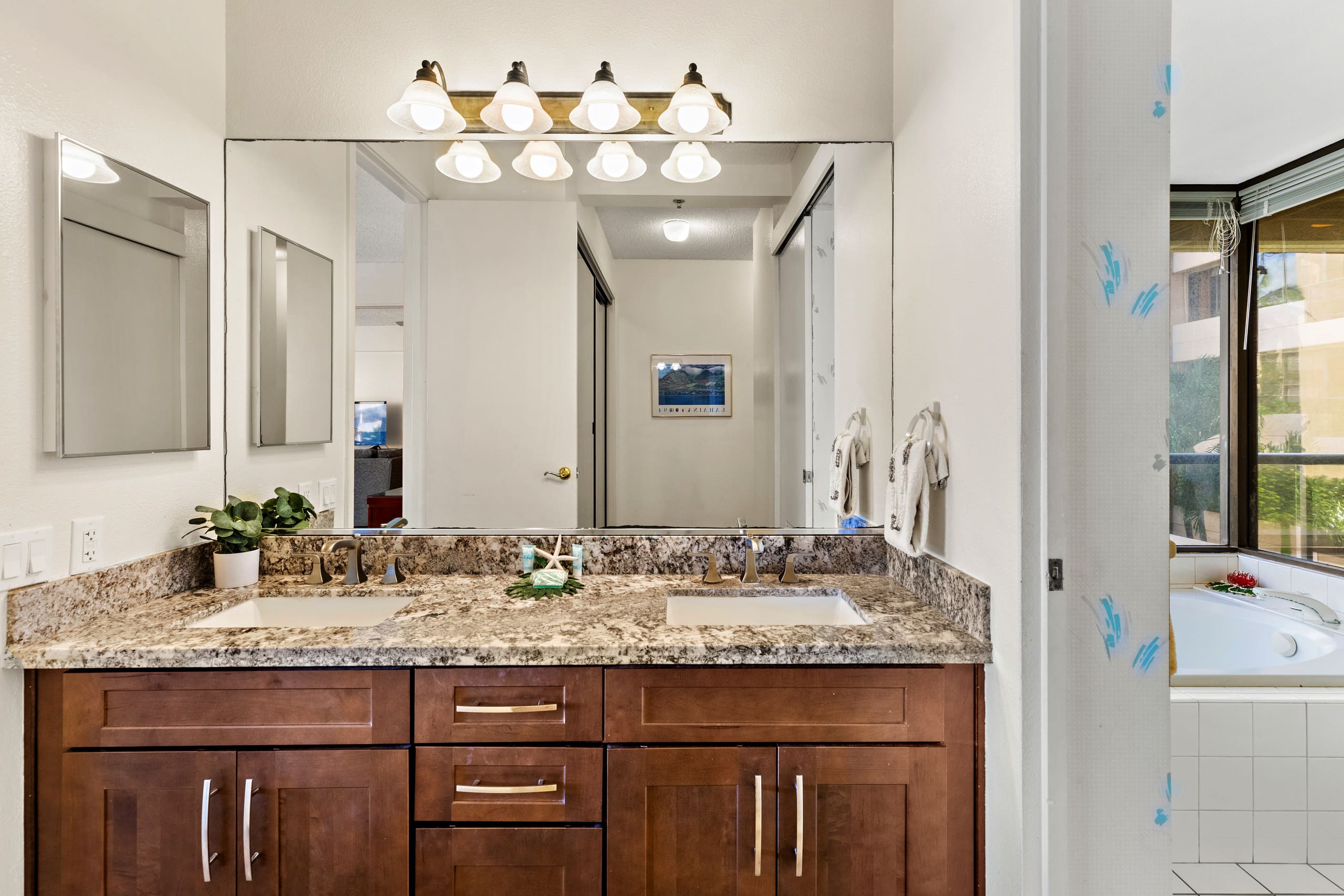 Condo in Lahaina · ★4.6 · 3 bedrooms · 5 beds · 2 baths - Image 23