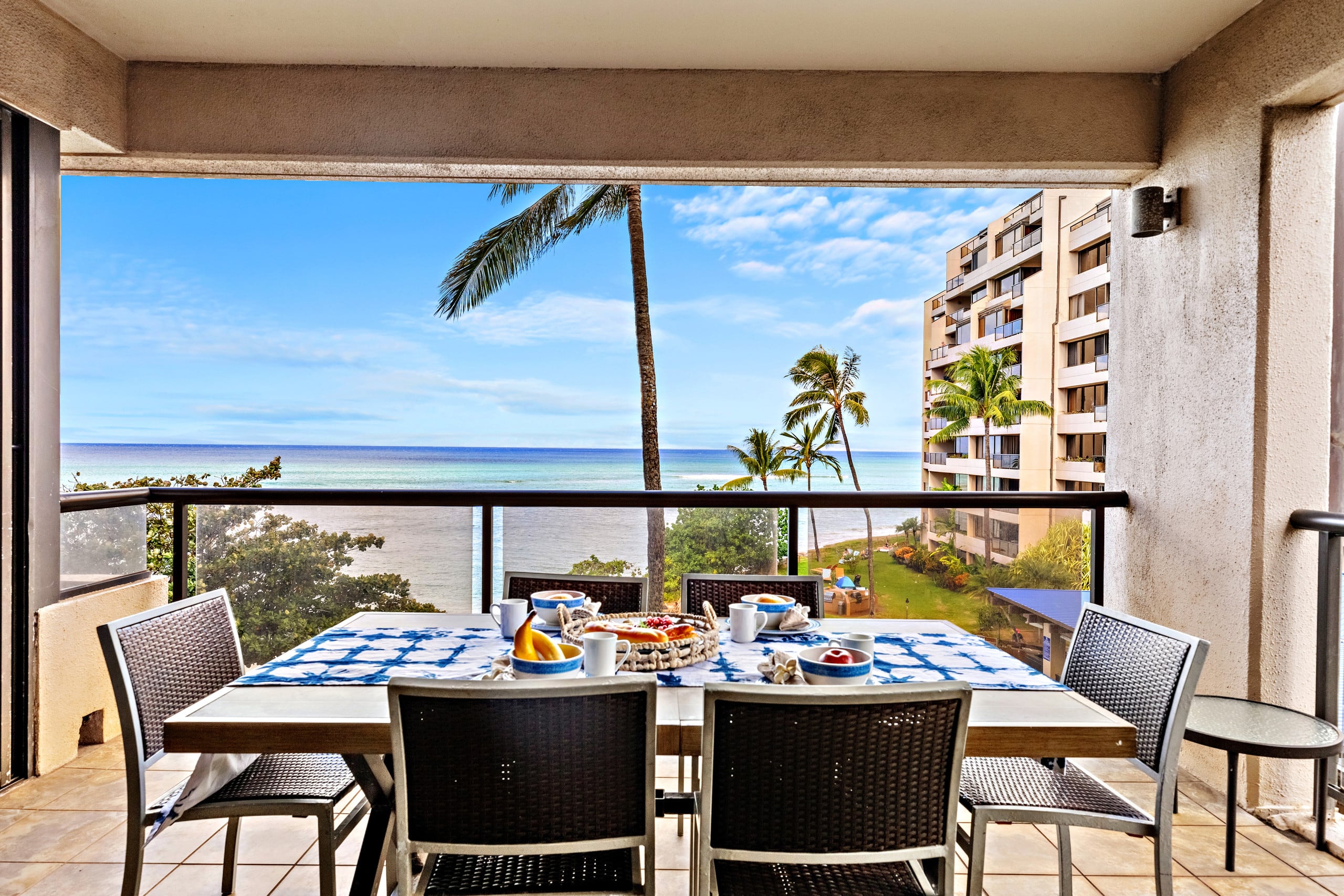Condo in Lahaina · ★4.6 · 3 bedrooms · 5 beds · 2 baths - Image 14