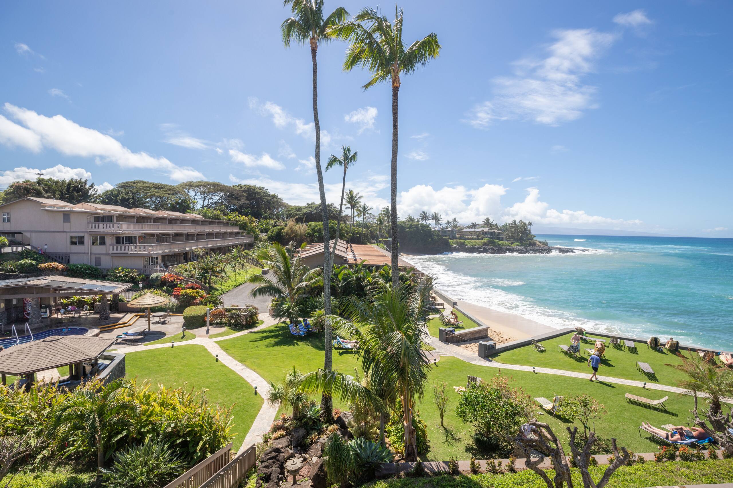 Condo in Lahaina · ★4.95 · 2 bedrooms · 3 beds · 2 baths - Image 18