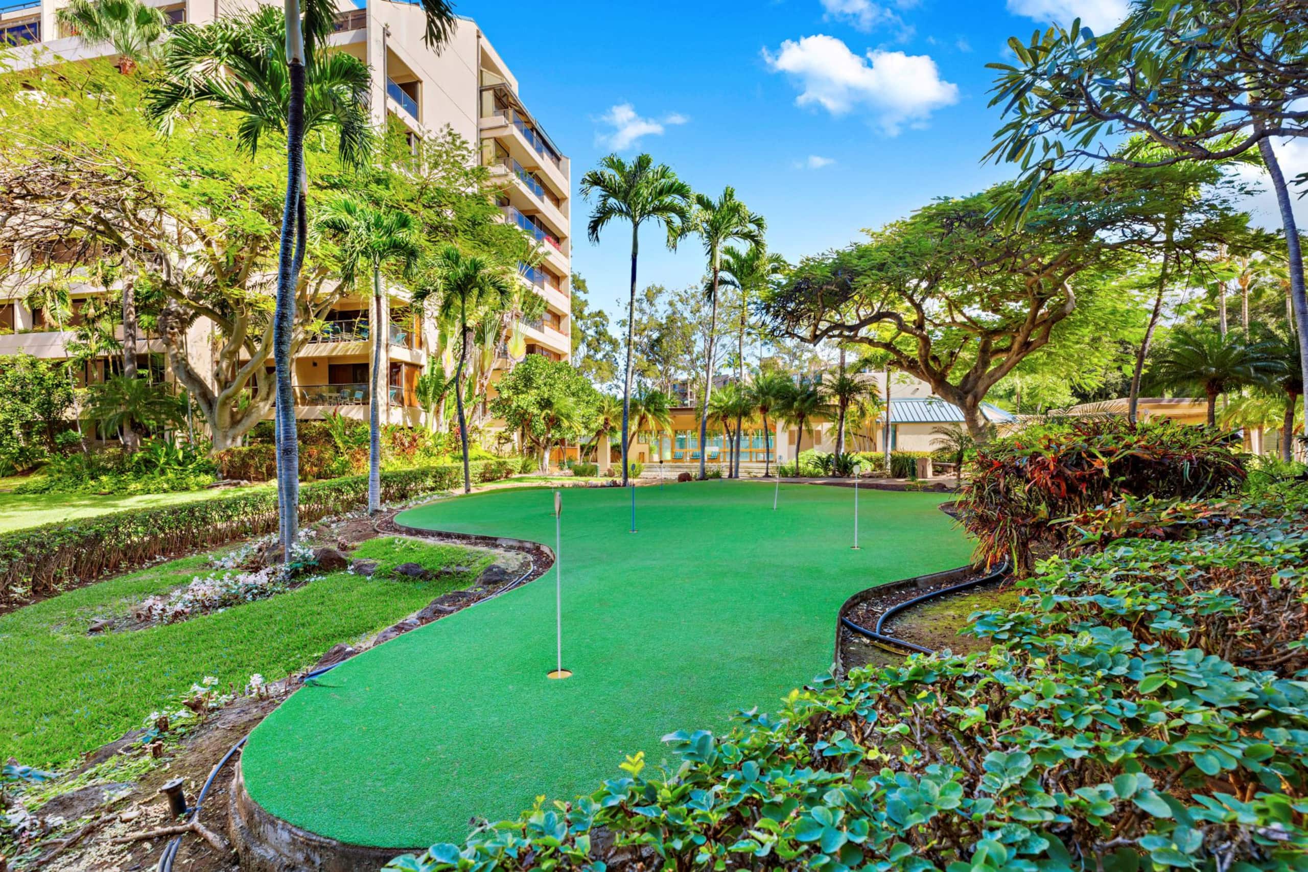 Condo in Lahaina · ★4.71 · 3 bedrooms · 5 beds · 2 private baths - Image 57