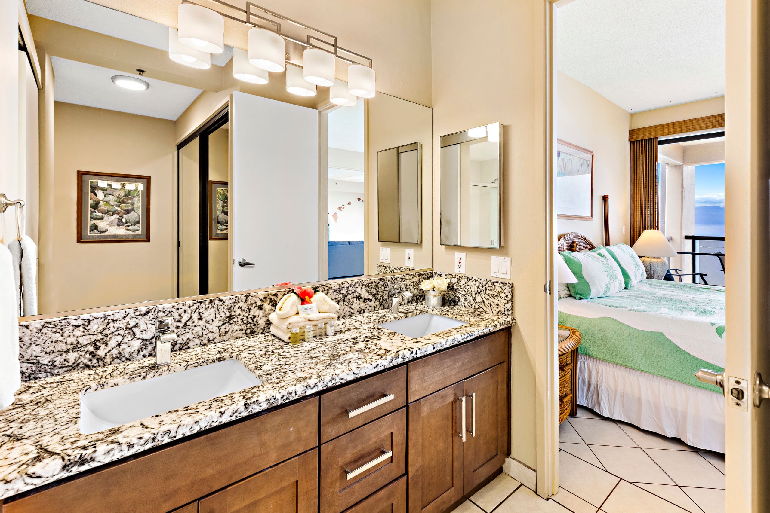 Condo in Lahaina · ★4.71 · 3 bedrooms · 5 beds · 2 private baths - Image 12