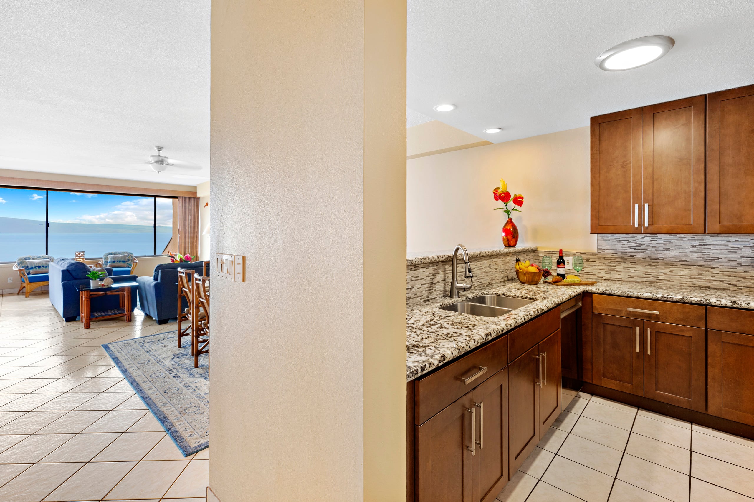 Condo in Lahaina · ★4.71 · 3 bedrooms · 5 beds · 2 private baths - Image 36