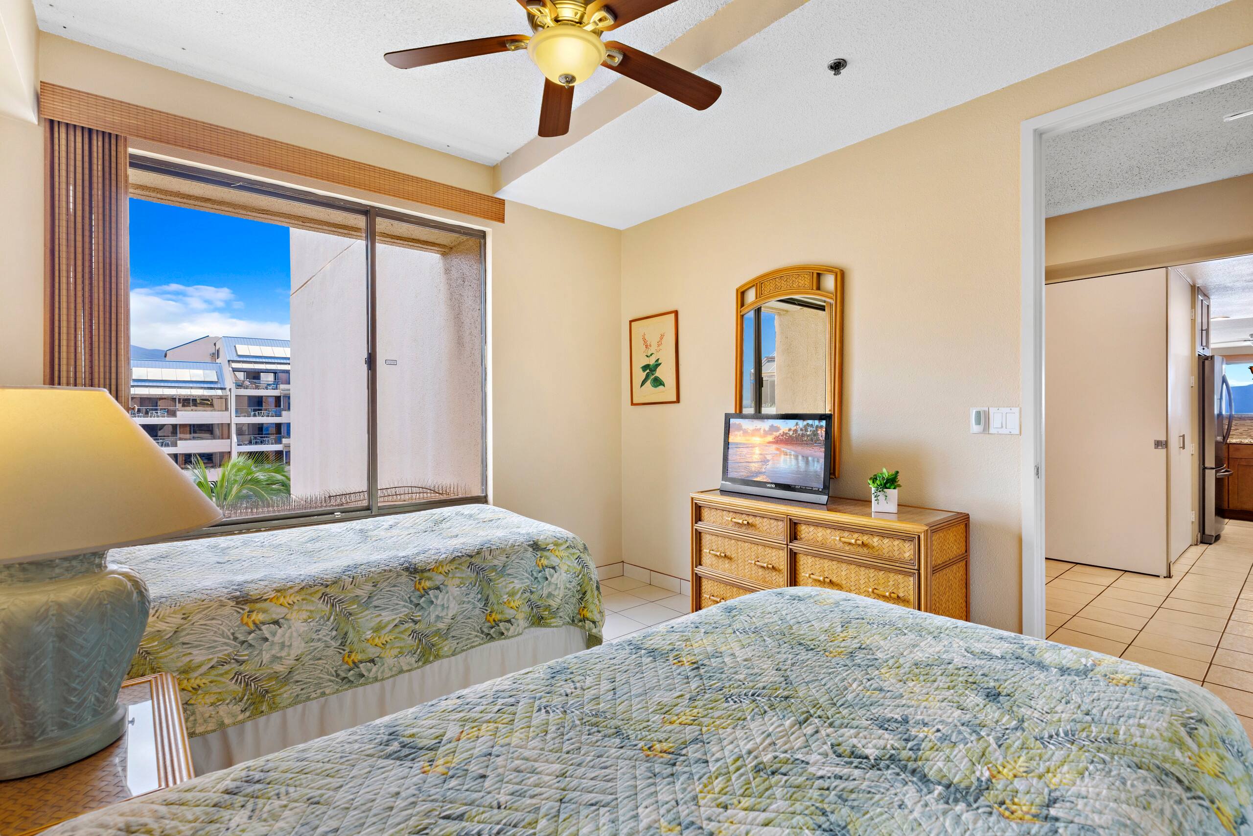 Condo in Lahaina · ★4.71 · 3 bedrooms · 5 beds · 2 private baths - Image 30