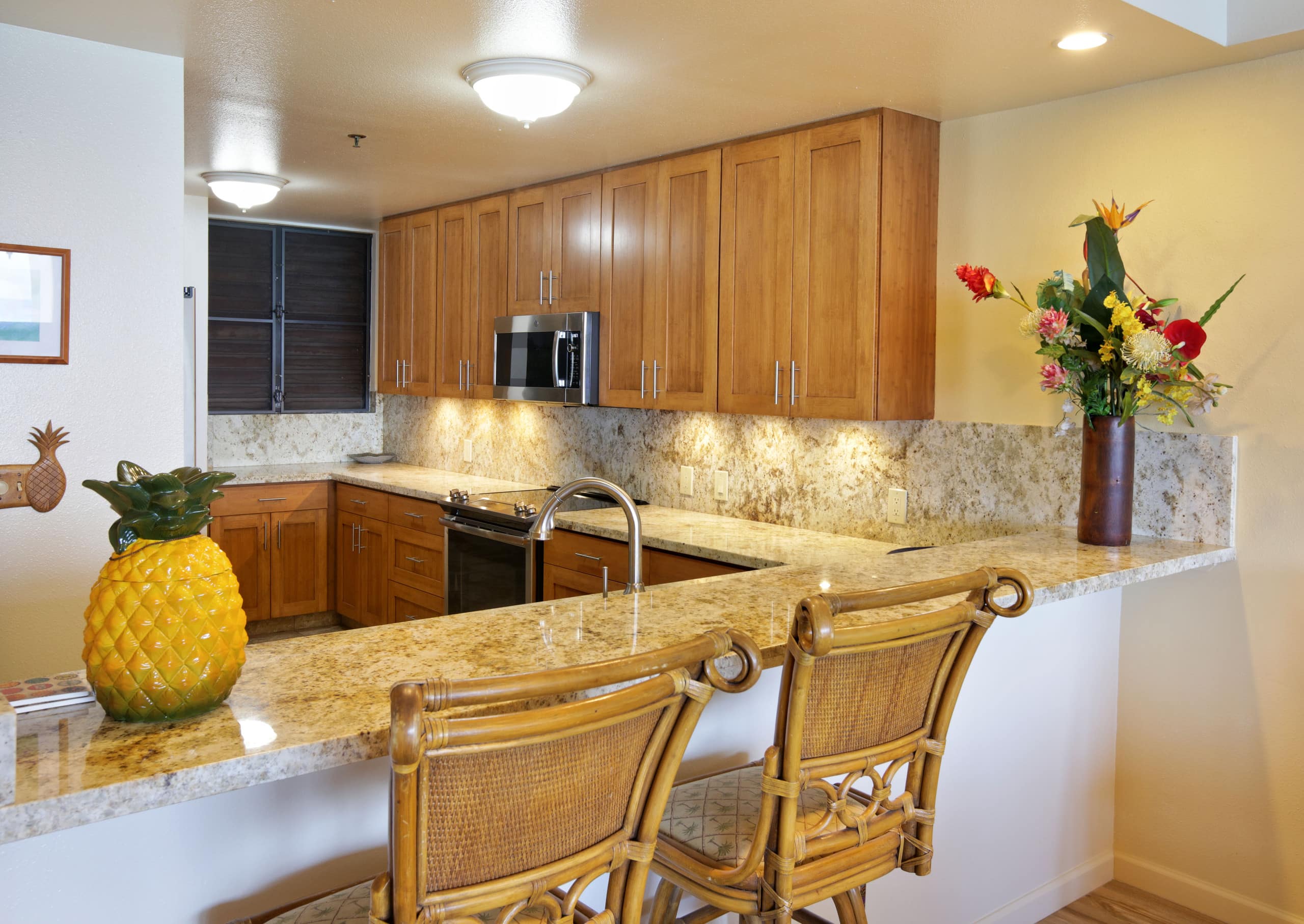 Condo in Lahaina · ★5.0 · 2 bedrooms · 3 beds · 2 baths - Image 5