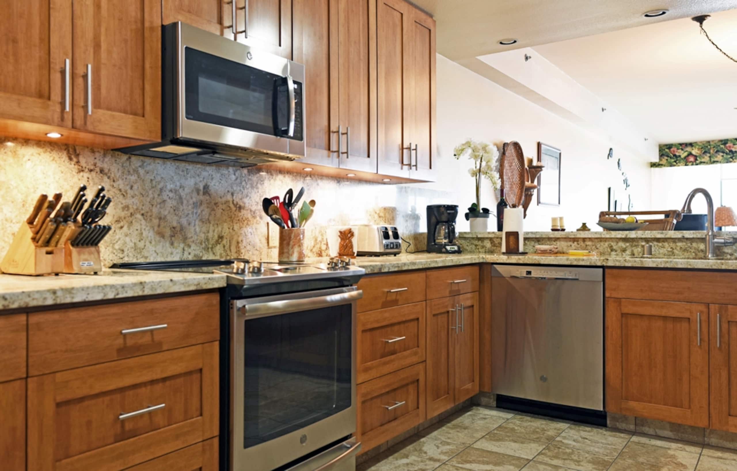 Condo in Lahaina · ★5.0 · 2 bedrooms · 3 beds · 2 baths - Image 19