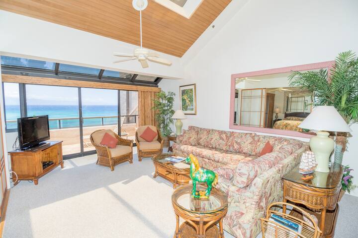 Penthouse, ac, Happy Hour awaits! SK384 – Sullivan gallery image 5