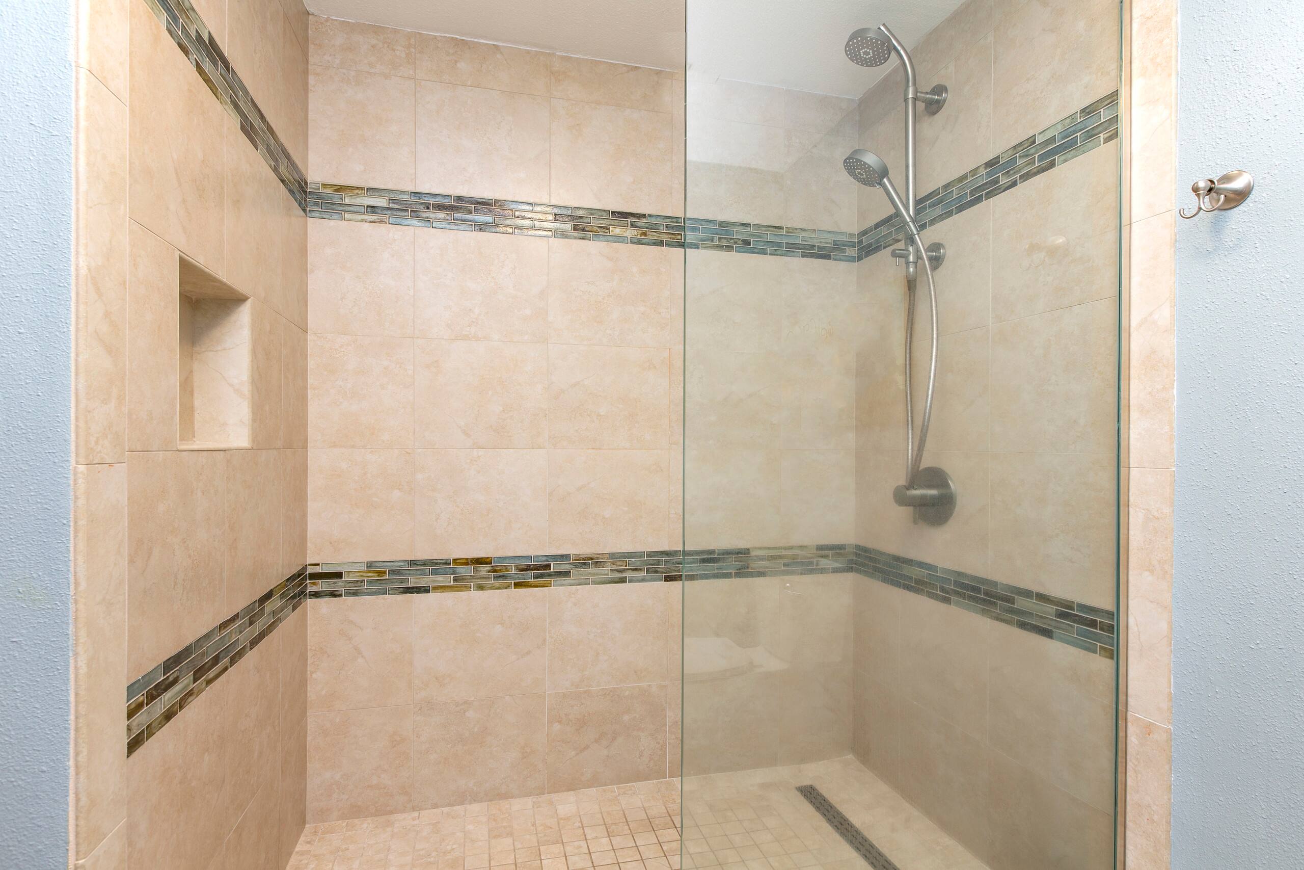 Condo in Lahaina · ★5.0 · 2 bedrooms · 4 beds · 2 baths - Image 11