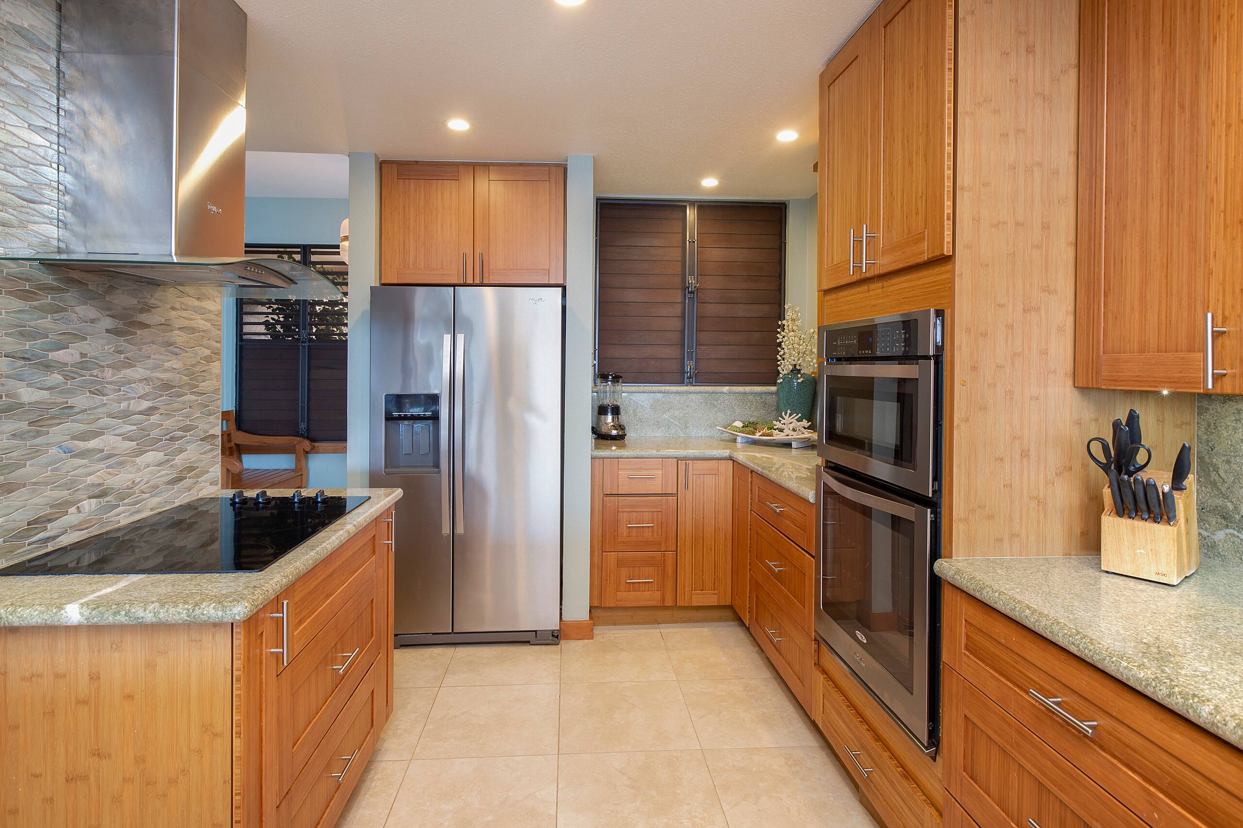 Condo in Lahaina · ★5.0 · 2 bedrooms · 4 beds · 2 baths - Image 7