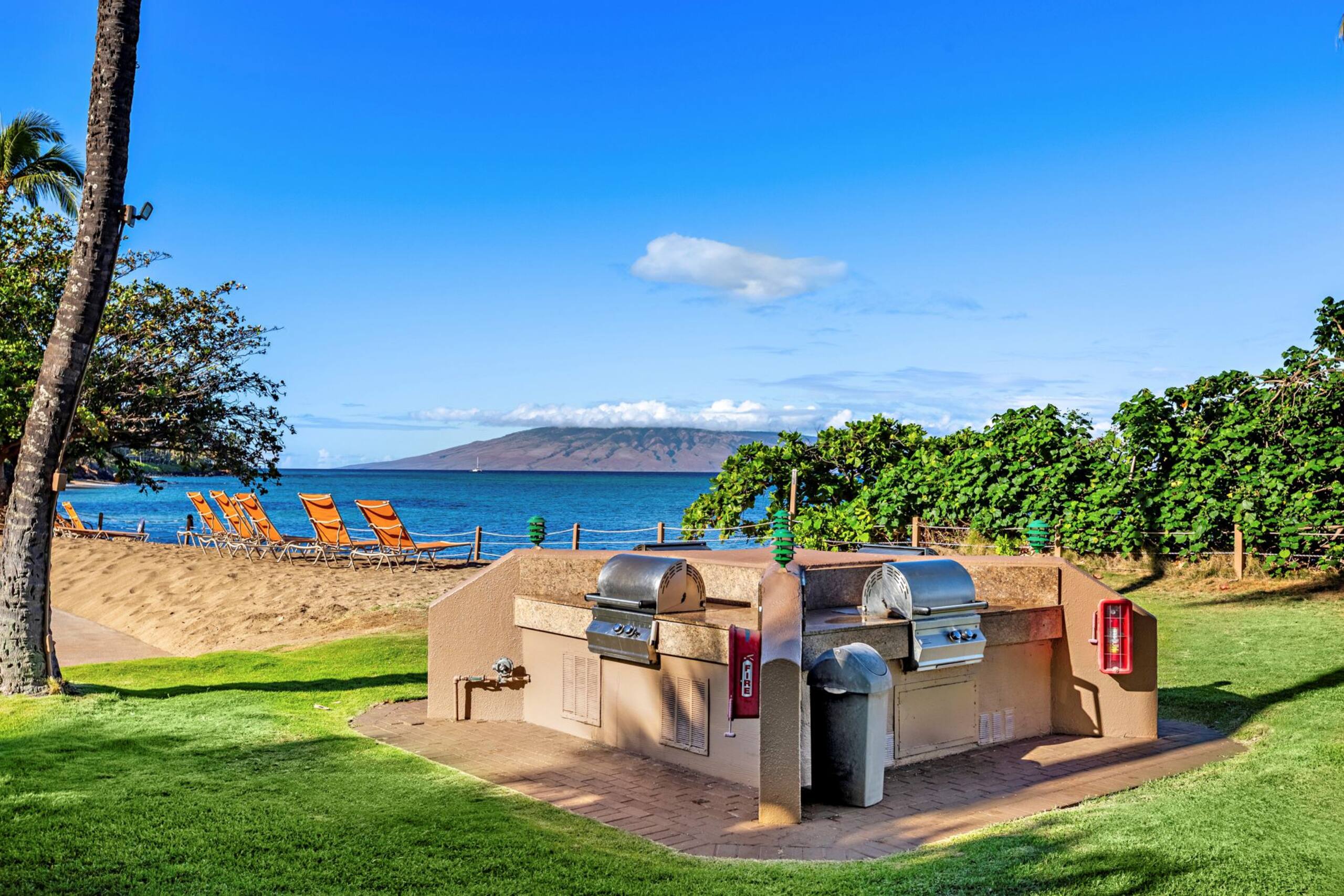 Condo in Lahaina · ★5.0 · 2 bedrooms · 4 beds · 2 baths - Image 48