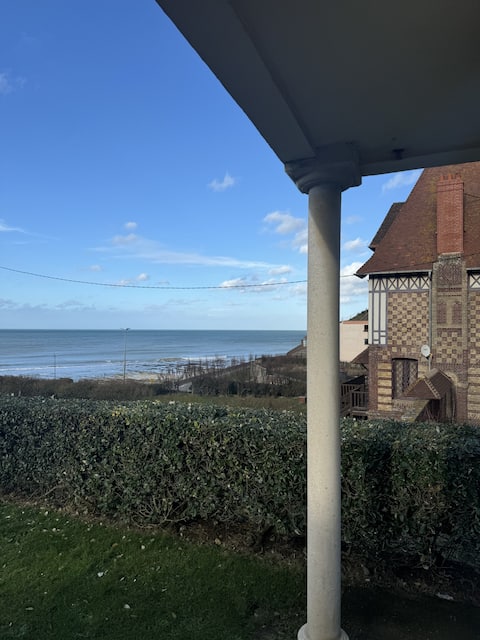 Spacious Villa with sea view 16 pax. Dieppe-Puys