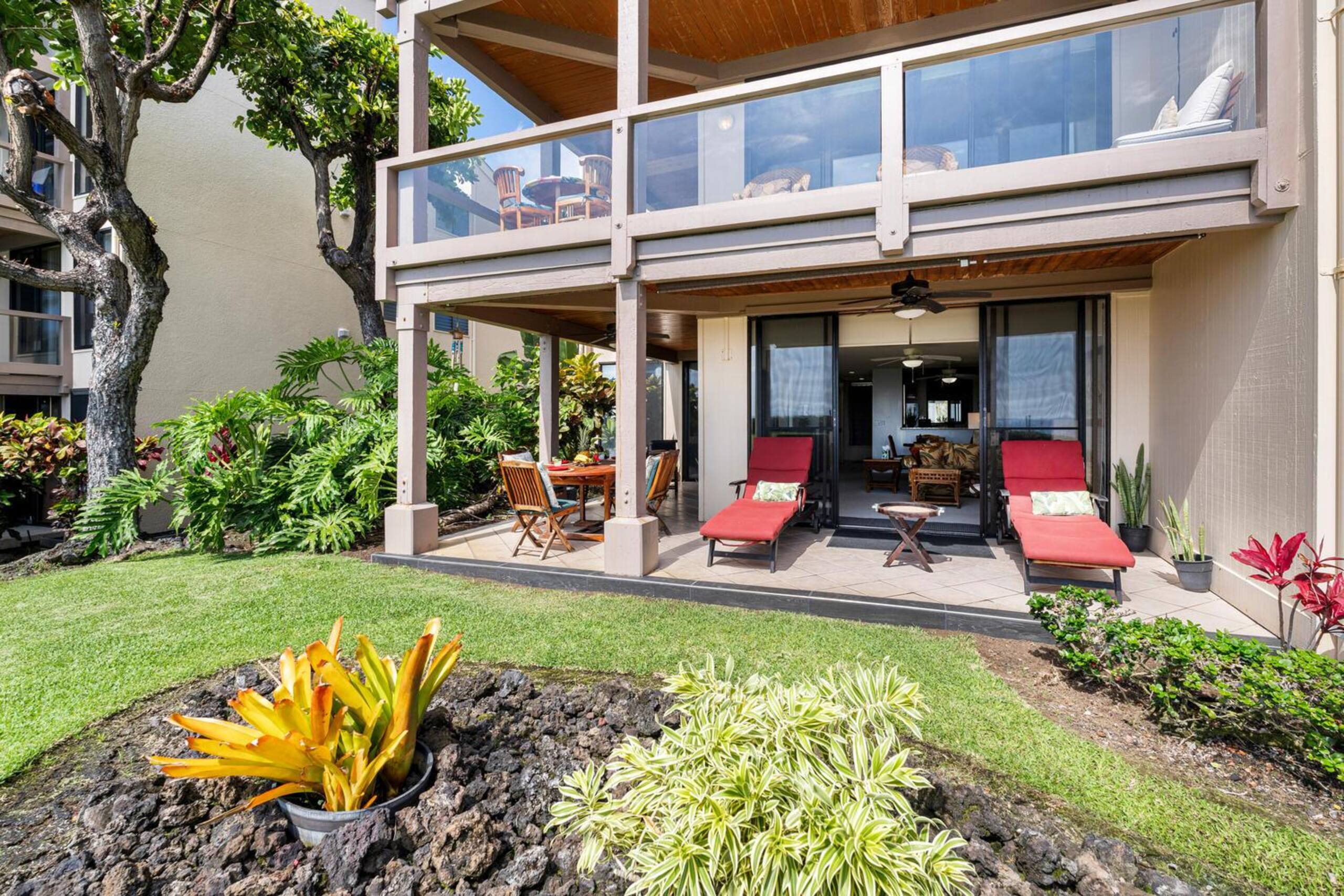 Condo in Kailua-Kona · ★4.63 · 2 bedrooms · 2 beds · 2 baths - Image 24
