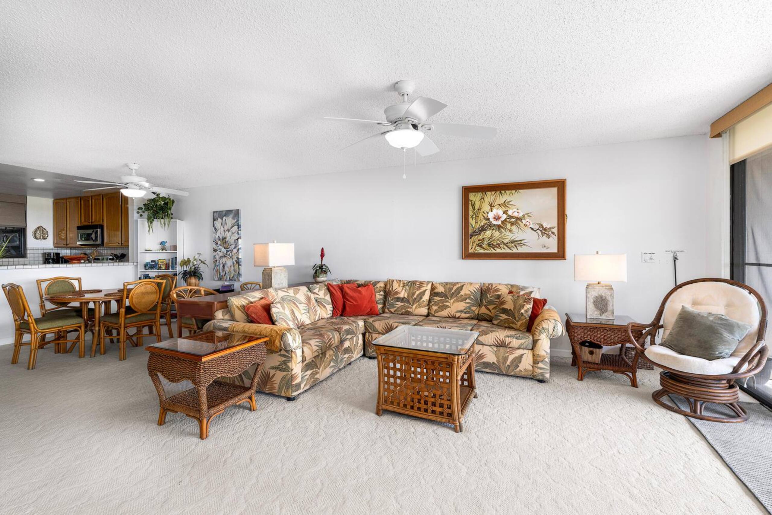 Condo in Kailua-Kona · ★4.63 · 2 bedrooms · 2 beds · 2 baths - Image 5