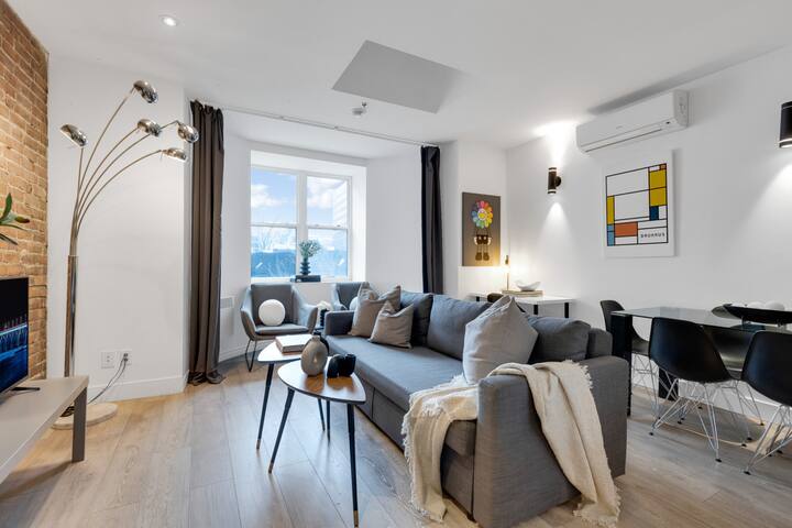 LiV MTL Downtown-401 Spacious 2BR Suite + Lounge