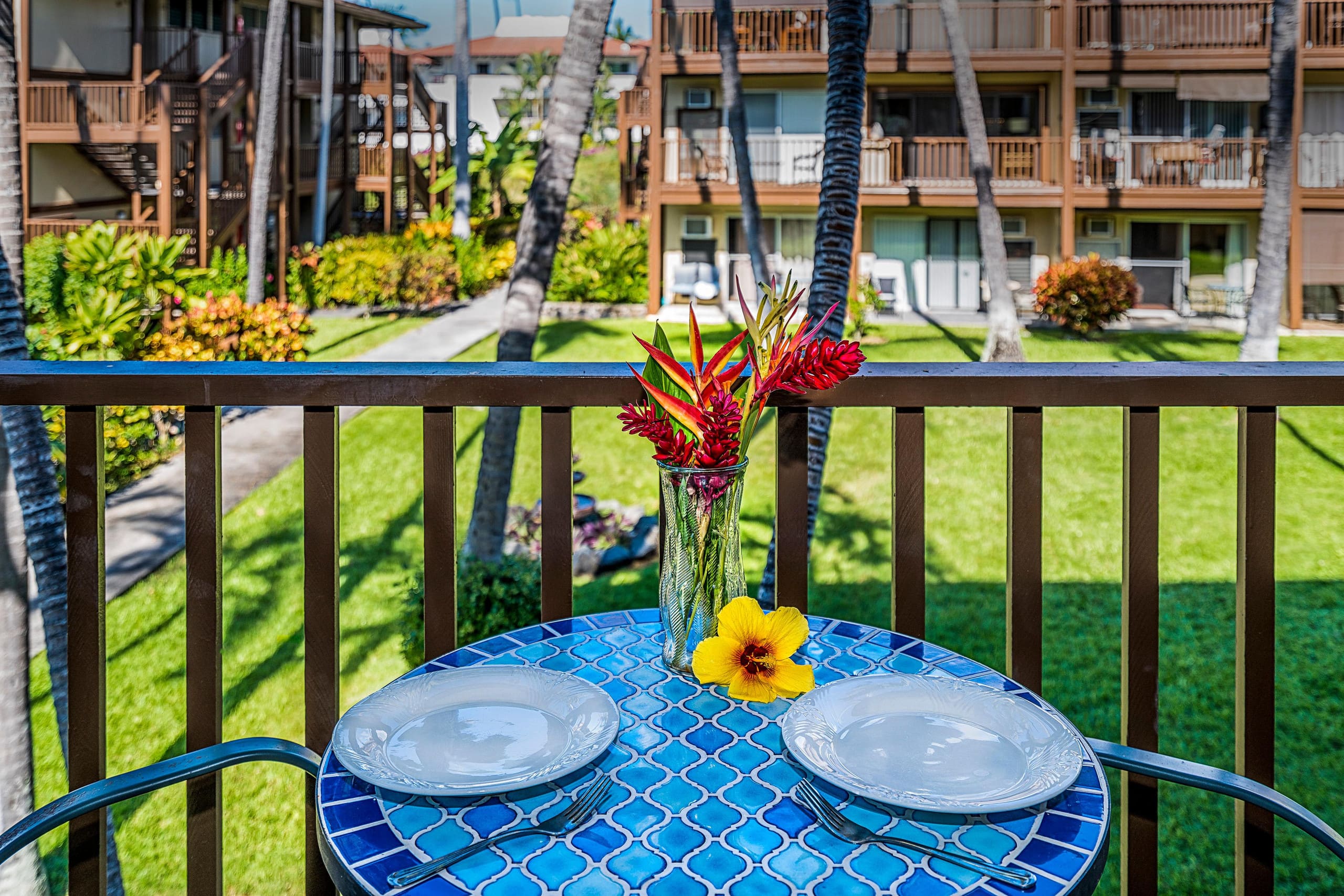 Condo in Kailua-Kona · ★4.5 · 1 bedroom · 2 beds · 1 private bath - Image 2